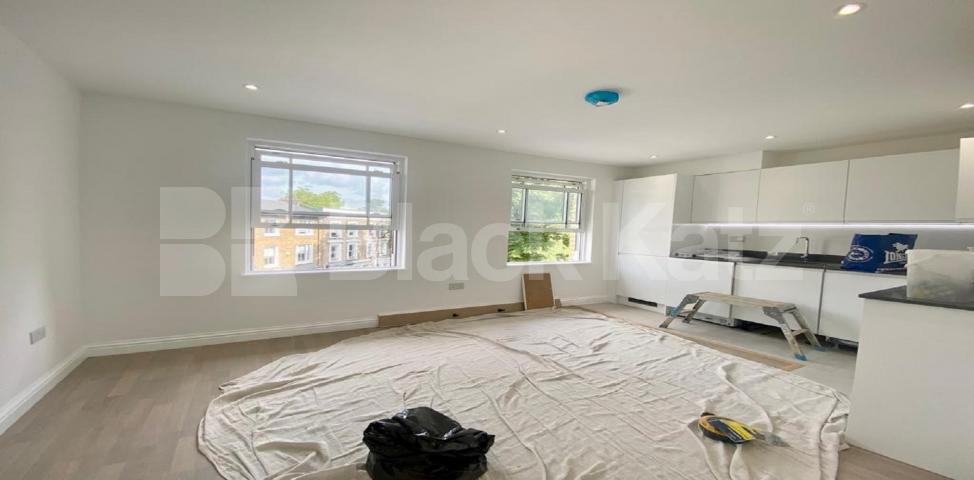 Stylish & contemporary, larger than average with underfloor heating  Flaxman Road , Loughborough Junction 
